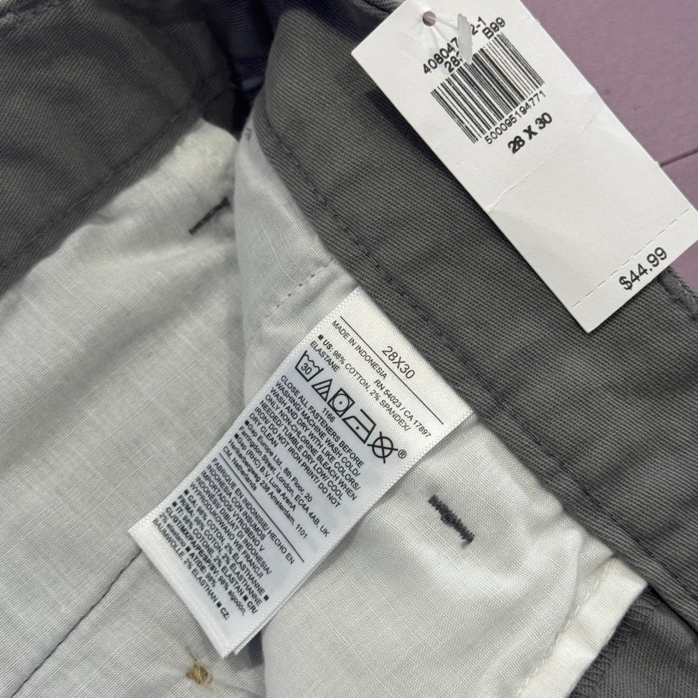 Old Navy Slim BuiltIn Flex Men Chino Pants Dark Grey label size 28x30 Flat Front - Picture 5 of 9